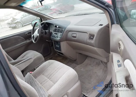 2000 Toyota Sienna Le z USA, uszkodzony, nr VIN 4T3ZF13C4YU303002